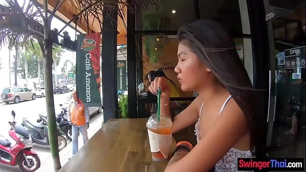 Amateur Asian teen beauty fucked after a coffee Tinder date